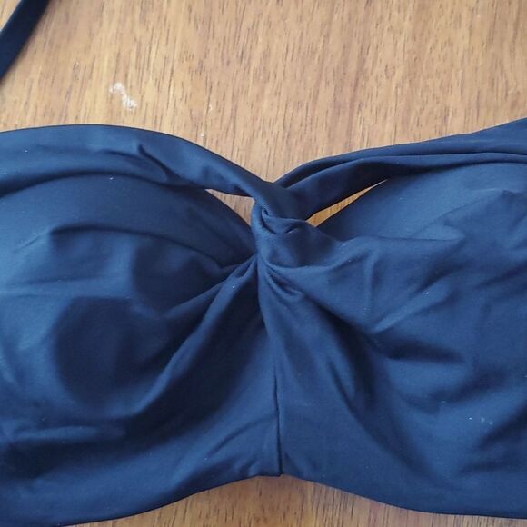 Athleta Bra Swim Top Black Size  32 B/C NWT - Picture 1 of 6